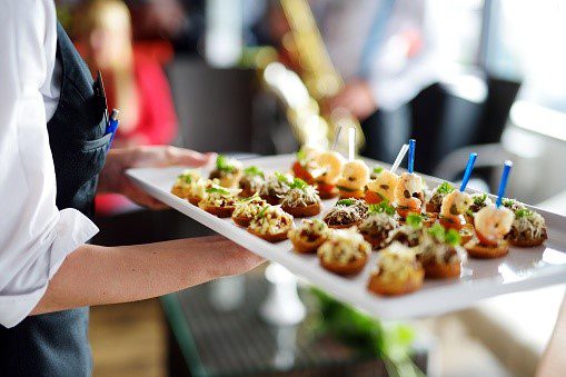 Benefits of Hiring a Catering Service